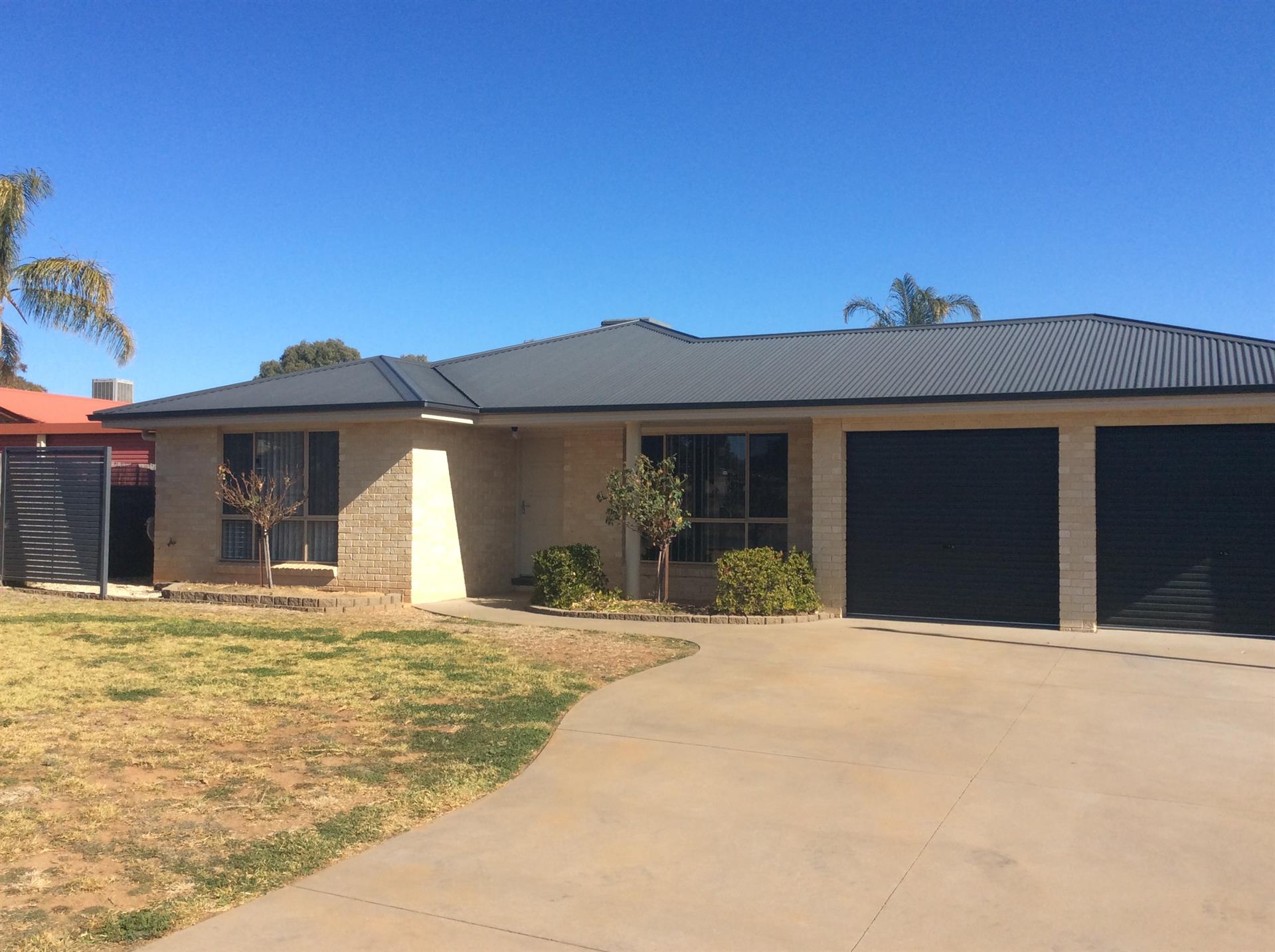 32 Alder  Street, FORBES NSW 2871