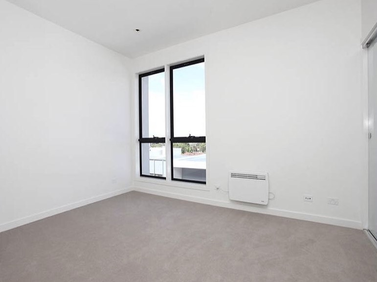 8 Tea Tree Lane, BURWOOD VIC 3125