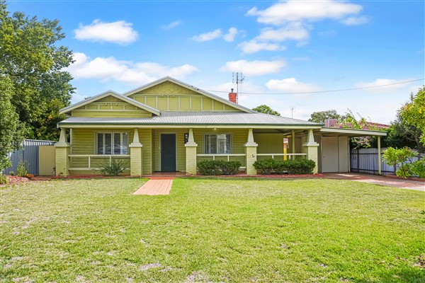 21 Clement Street, FORBES NSW 2871