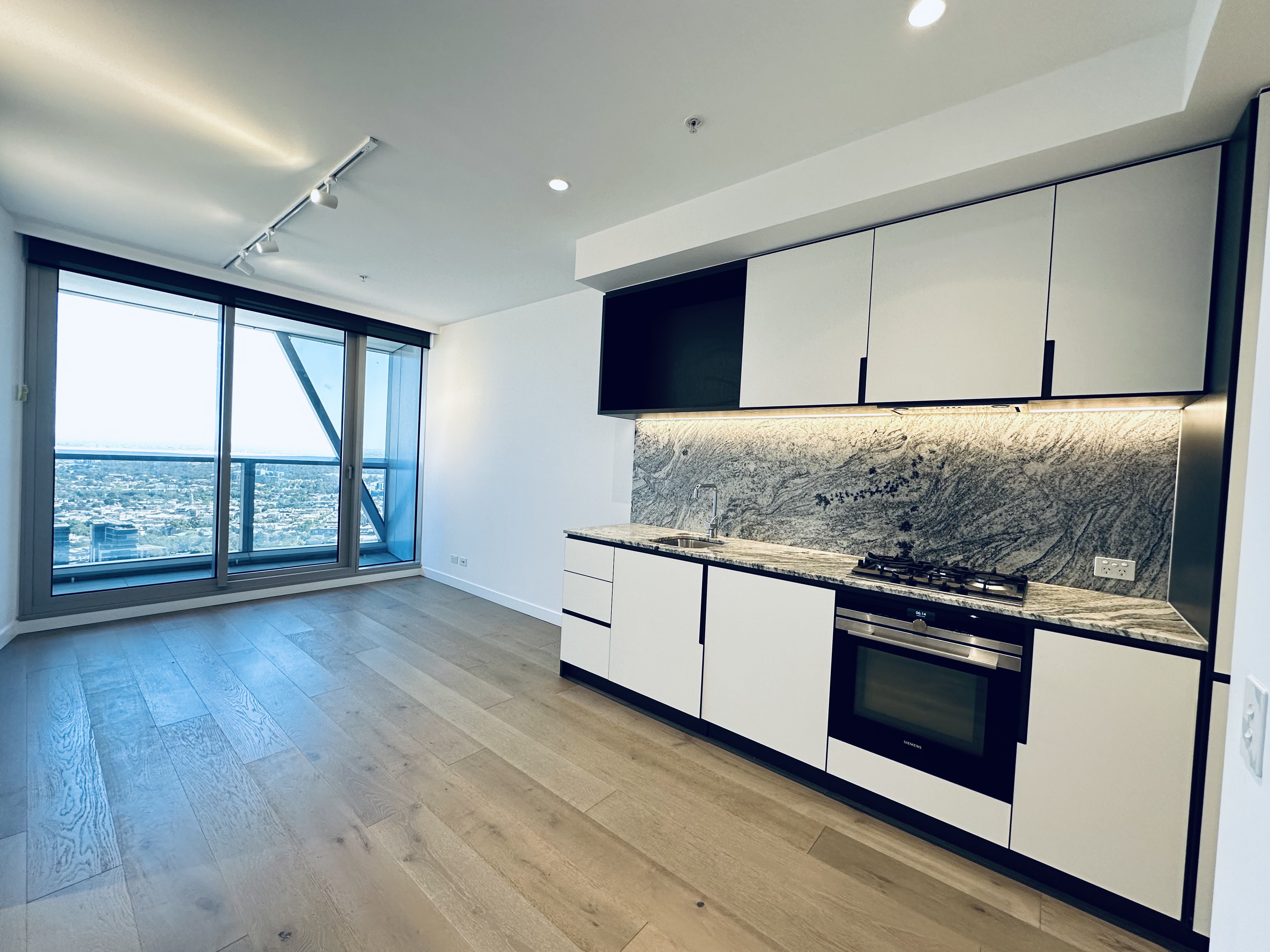 4612 / 639 Little Lonsdale Street, MELBOURNE VIC 3000
