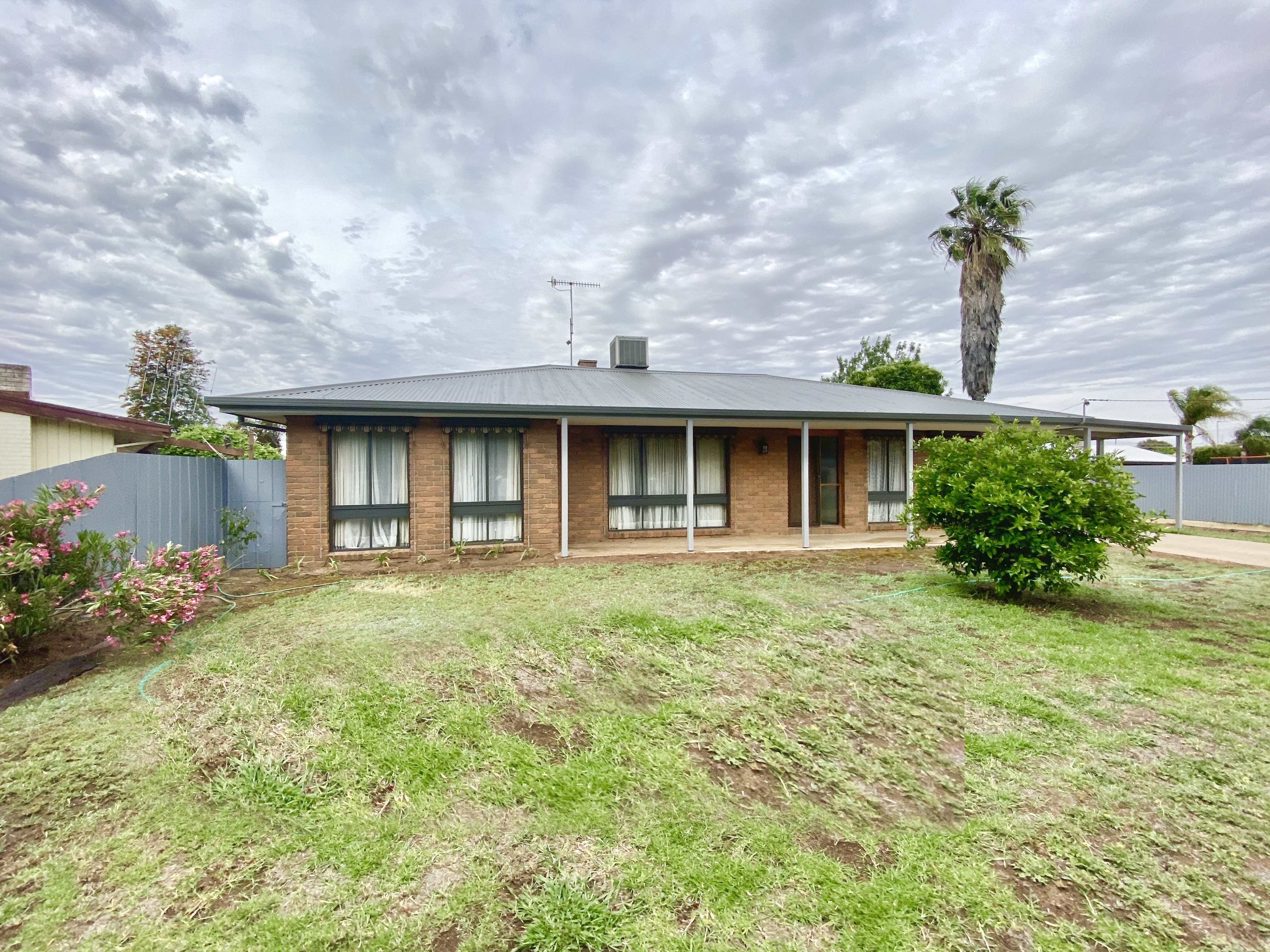 253 LAGOON STREET, DENILIQUIN NSW 2710