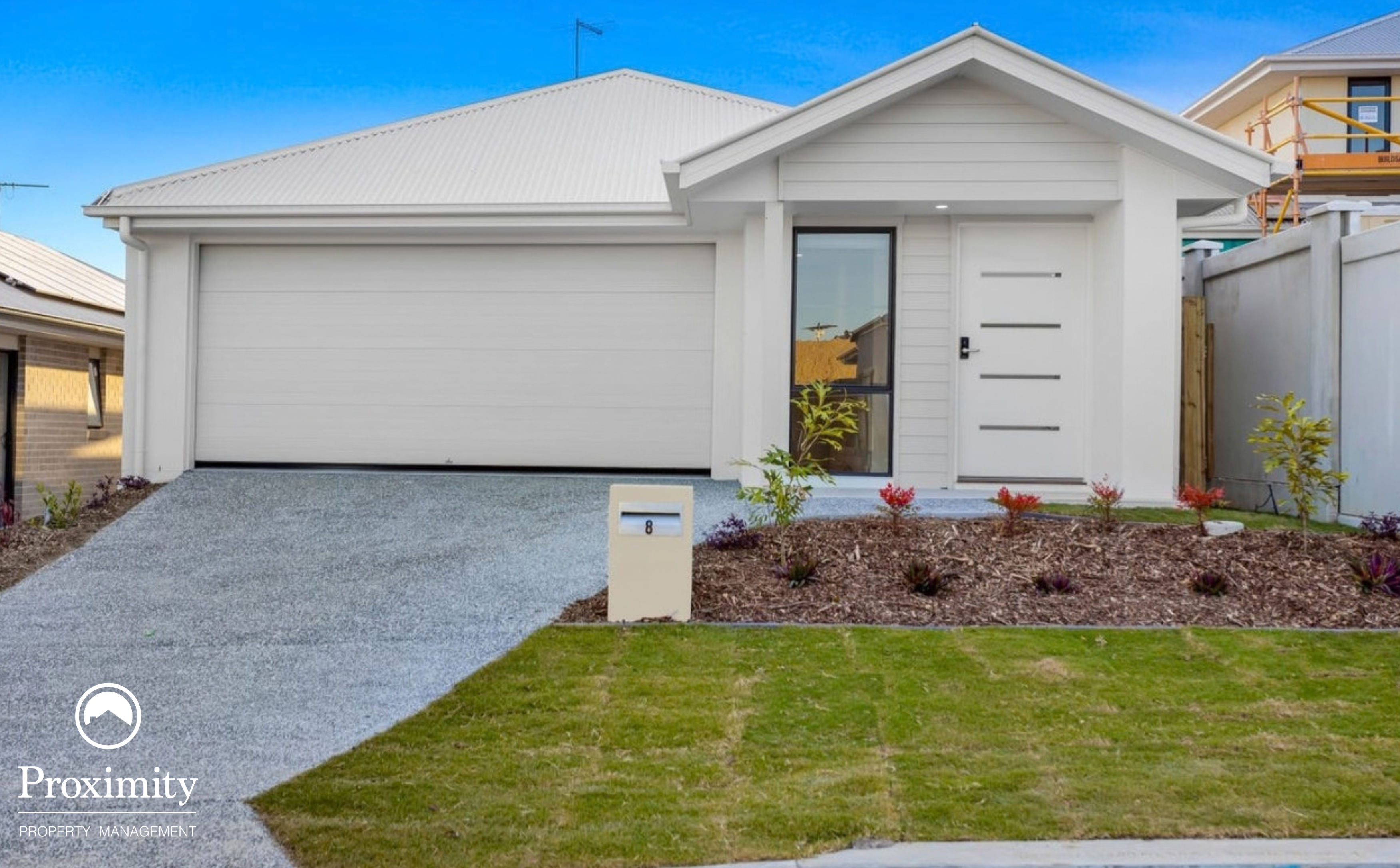 8 Sunset Cct, FLAGSTONE QLD 4280