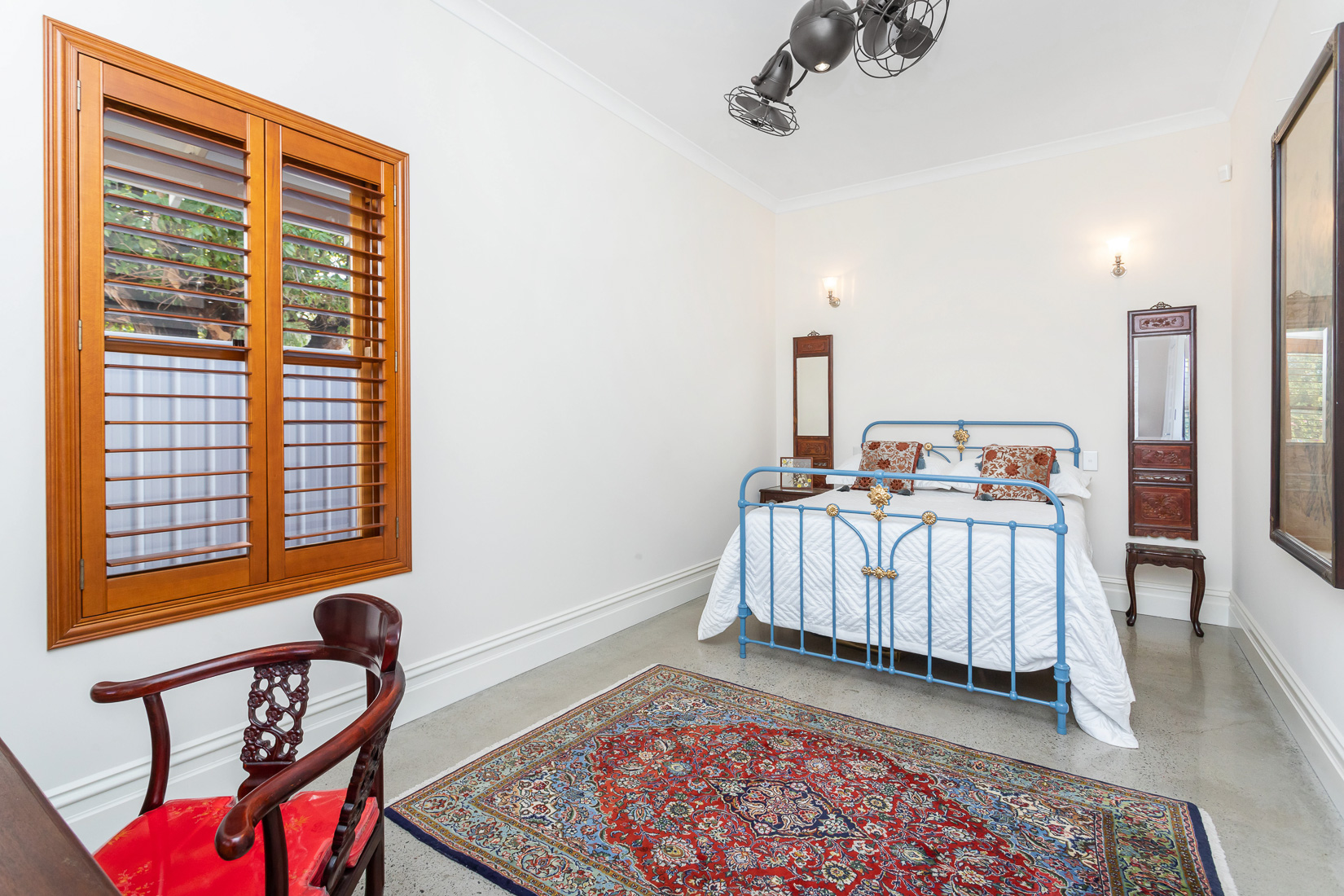 24 Leonora St Como WA 6152