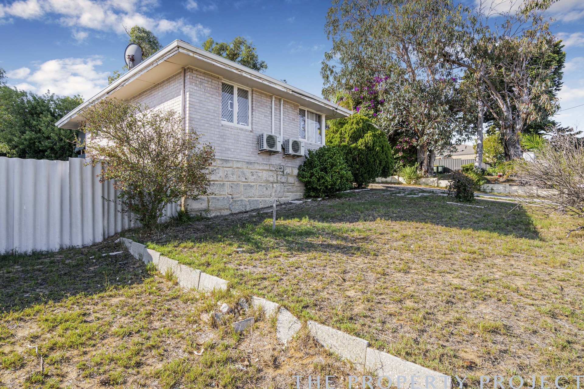 19 Barrows Way Balga WA 6061
