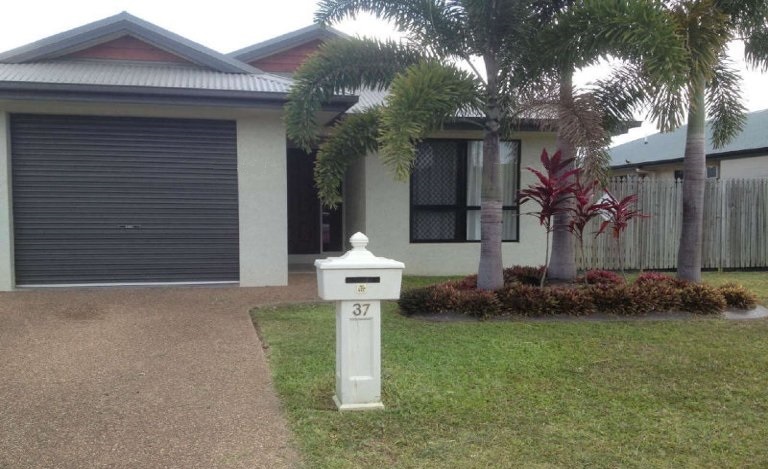 37 Malabar St, CONDON QLD 4815