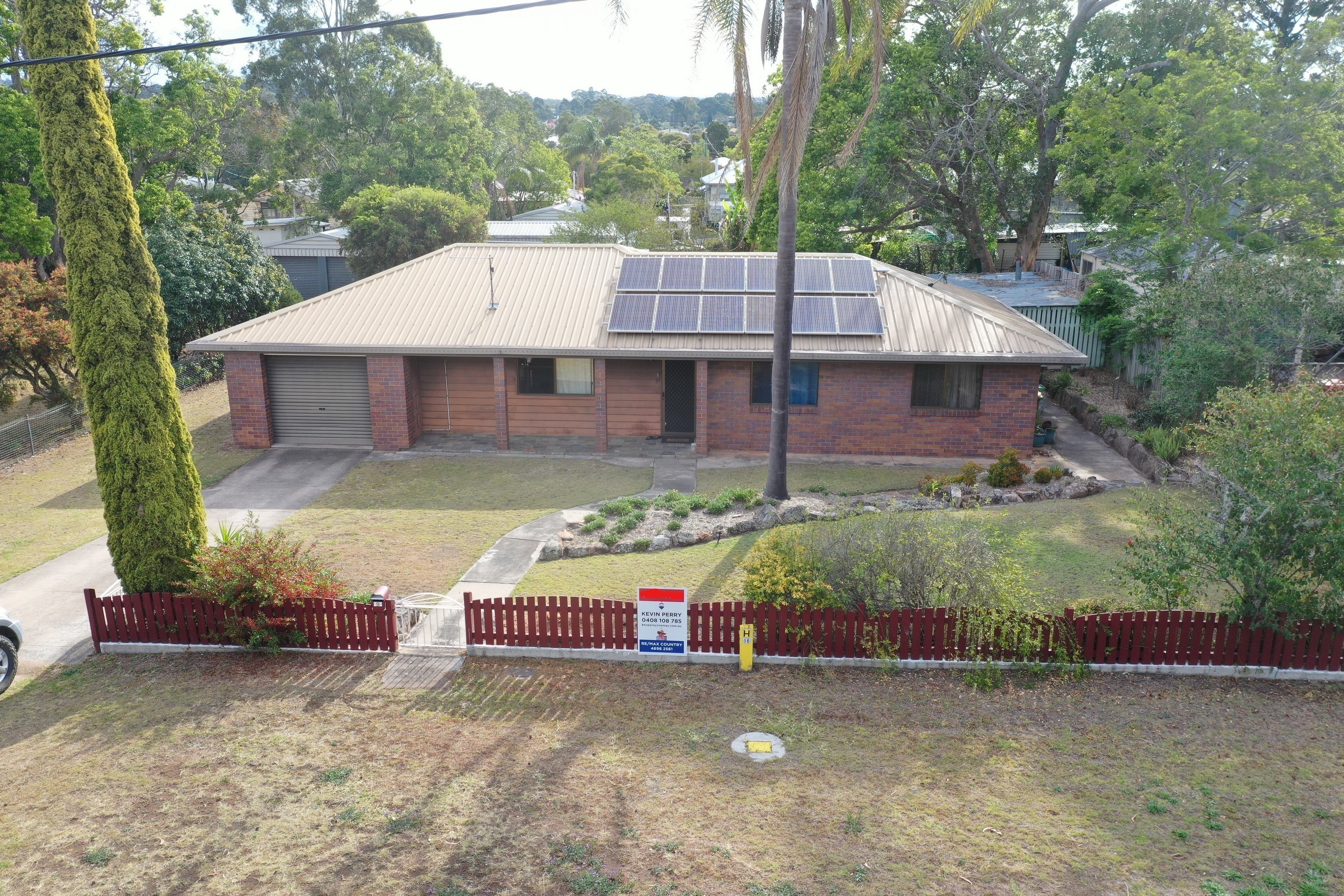 9 Esk Street, CROWS NEST QLD 4355