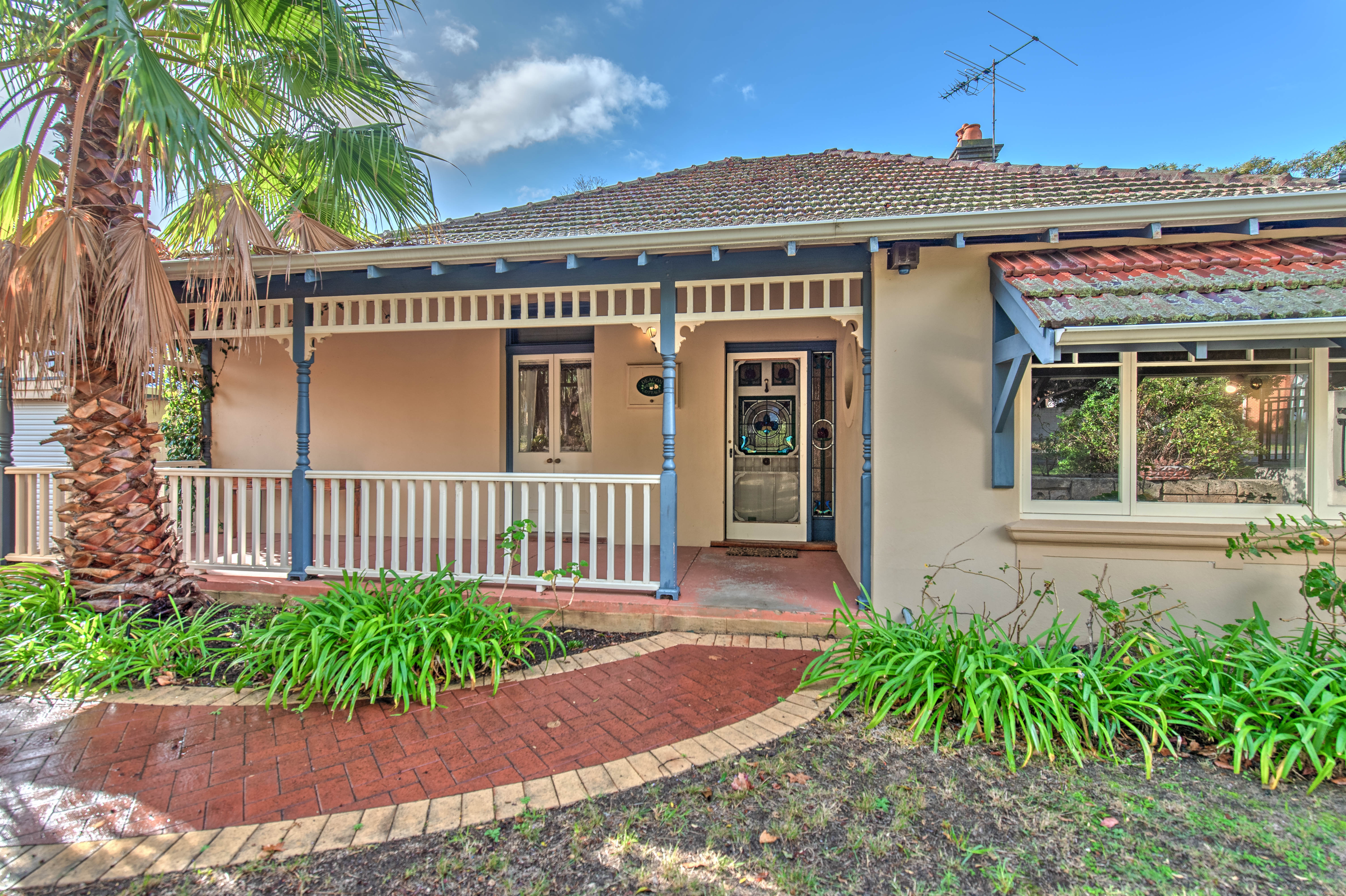 96 Archdeacon Street Nedlands WA 6009
