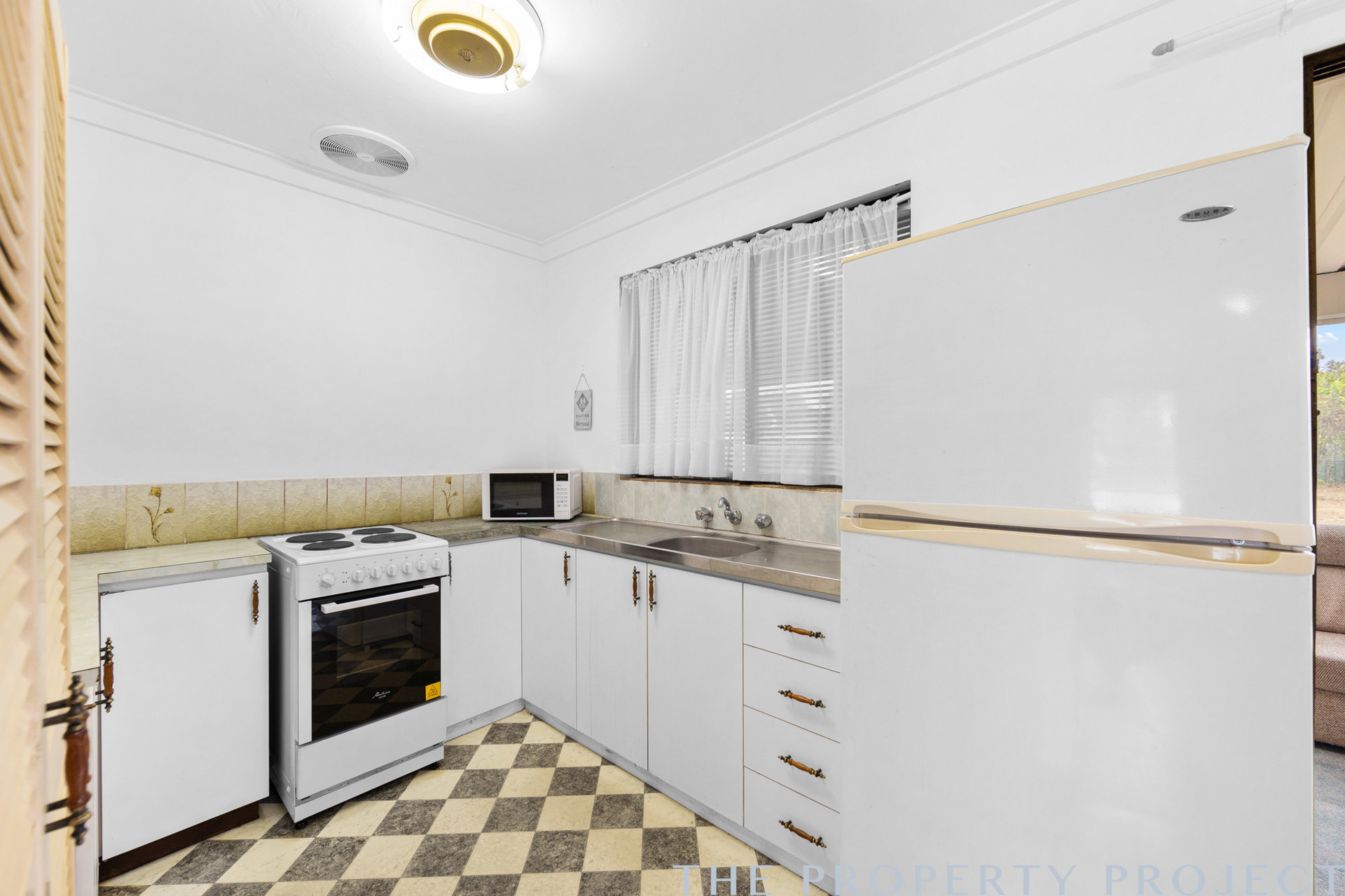 8 Flinders Street Falcon WA 6210