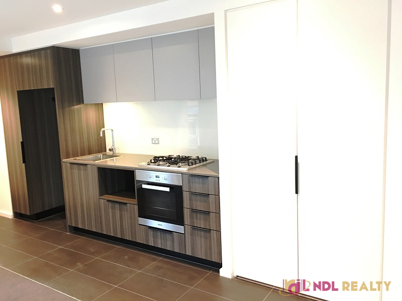 888 Collins Street, DOCKLANDS VIC 3008