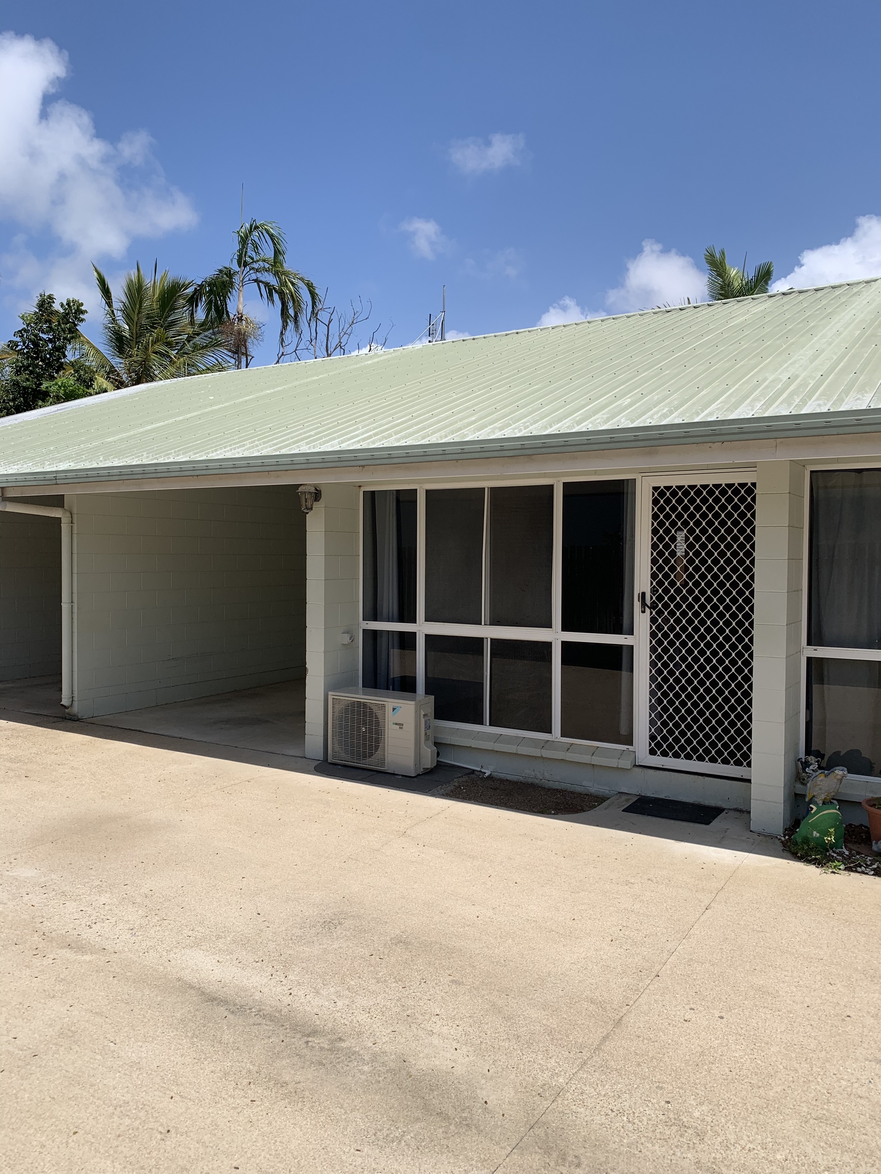 Unit 4 / 2A Ralston St, WEST END QLD 4810
