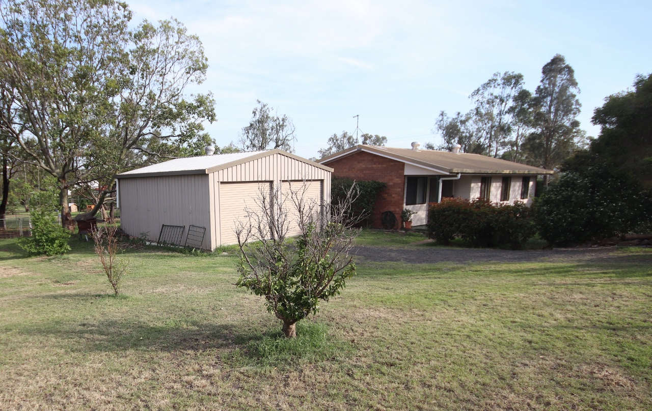 1 Rebwonga Street, KINGSTHORPE QLD 4400