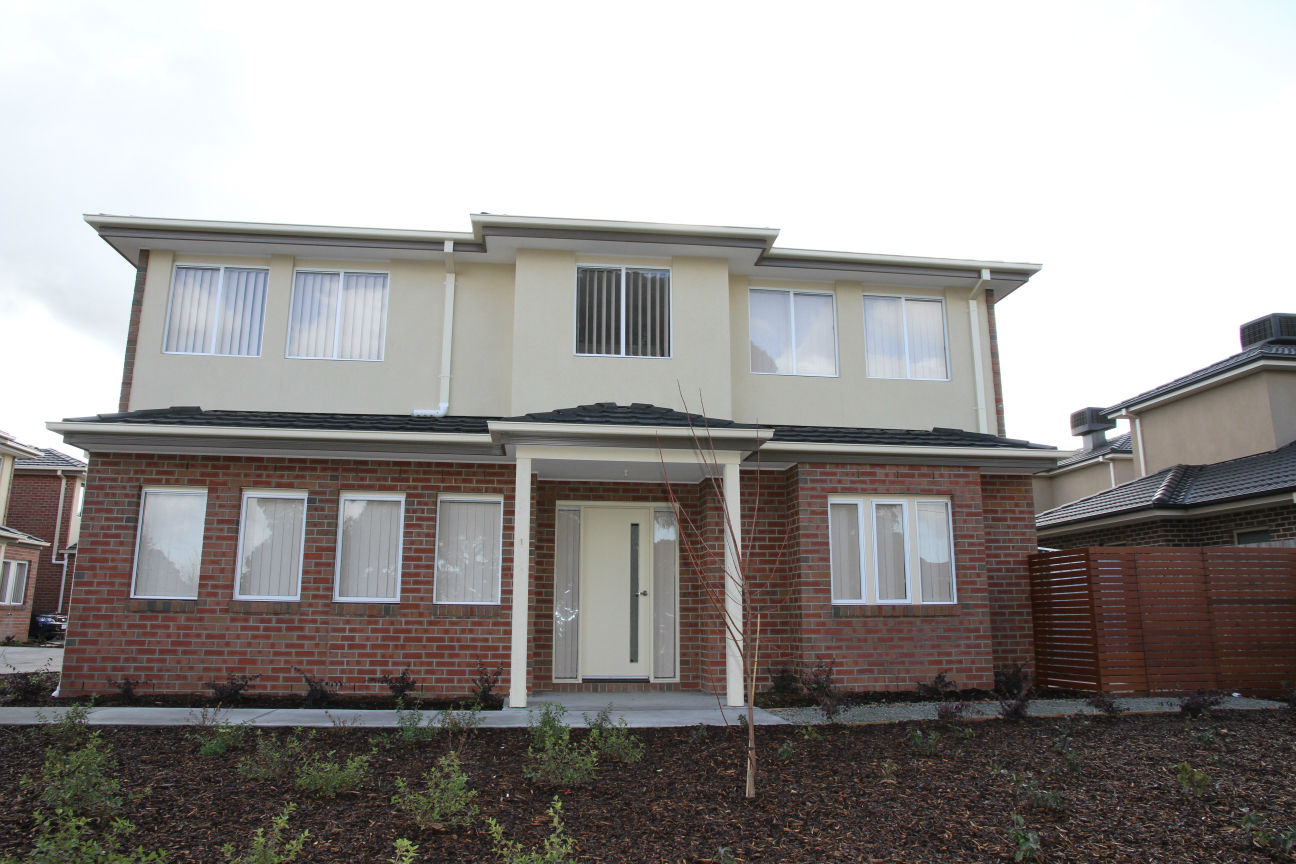 1 / 73-75 Frawley Road, HALLAM VIC 3803