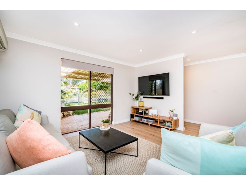 3A Charing Crescent Marangaroo WA 6064