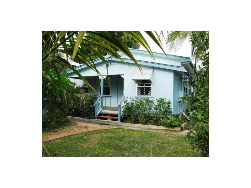 1 Musgrave Street, WEST END QLD 4810