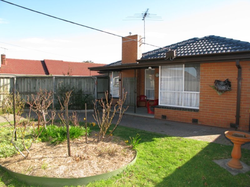 22 Bertha Street, SPRINGVALE VIC 3171