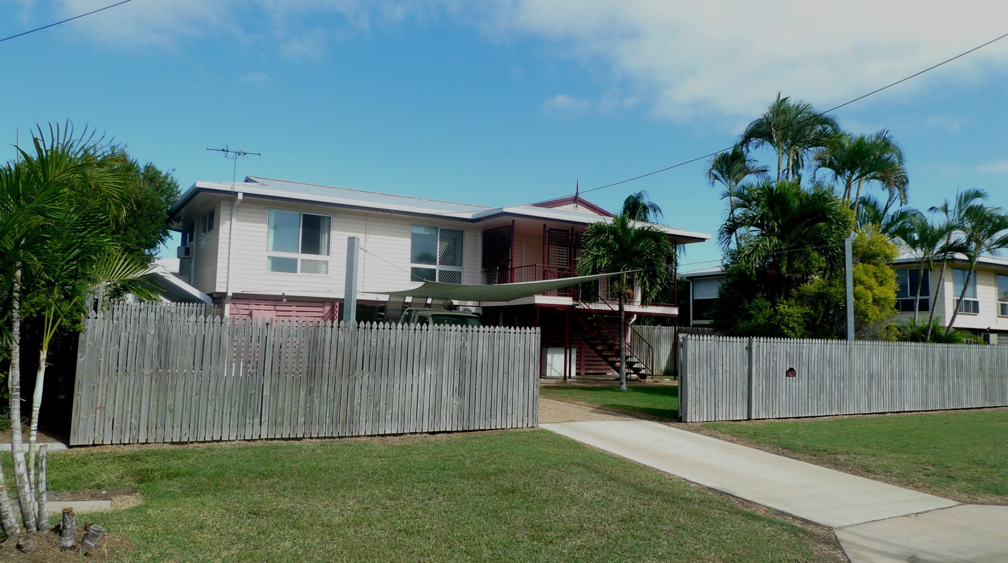 16 Hutchins Street, HEATLEY QLD 4814