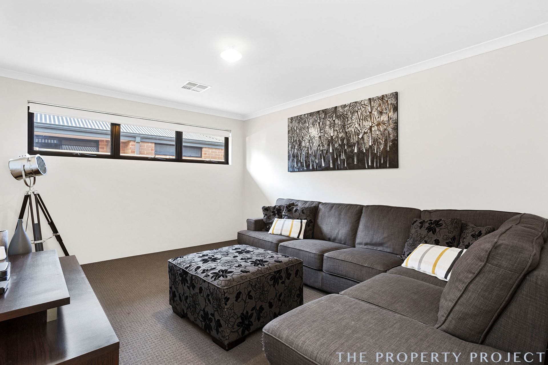 16 Aubun Garden Caversham WA 6055