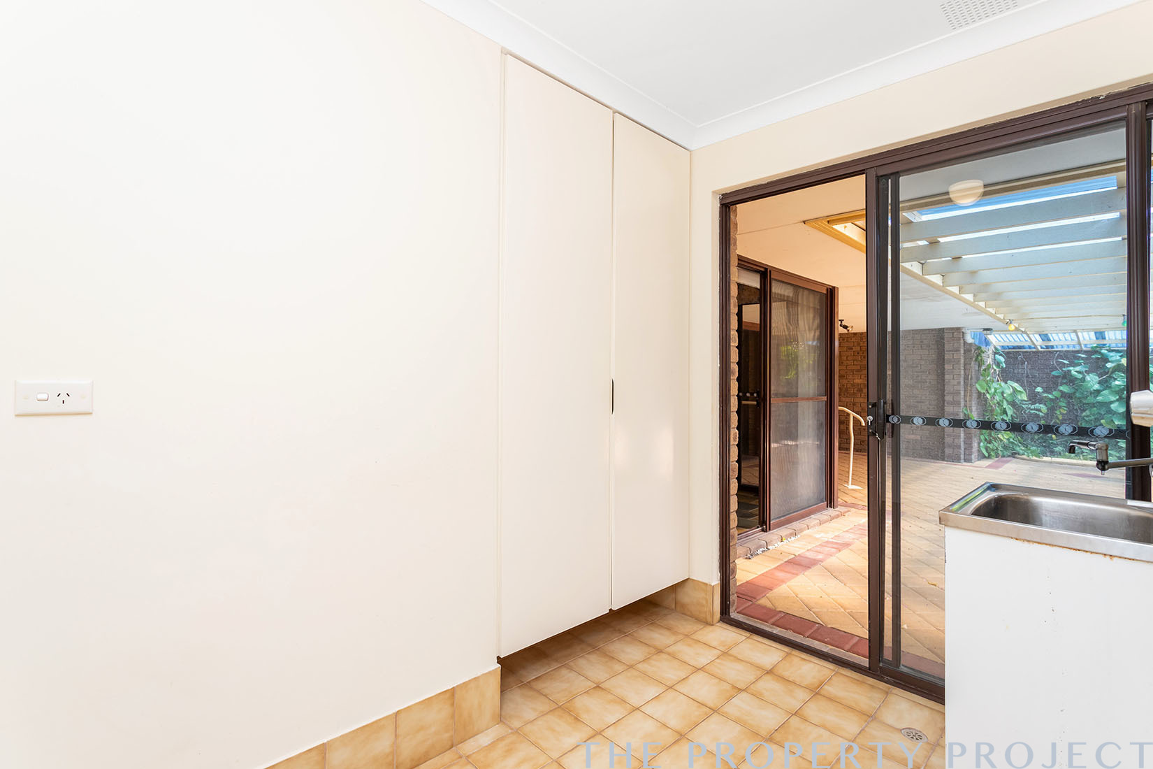 221 Waterford Drive Hillarys WA 6025