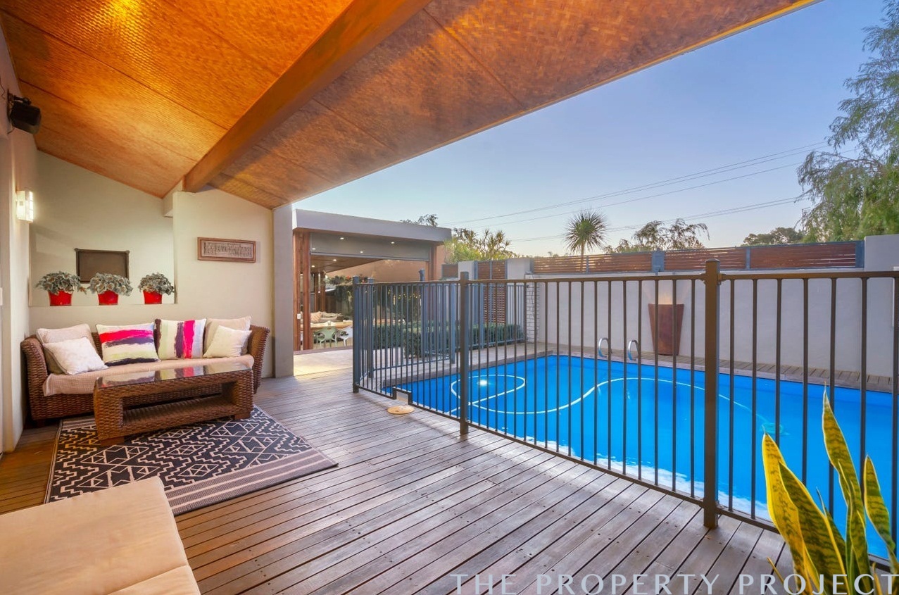 16 Vernon Street Trigg WA 6029