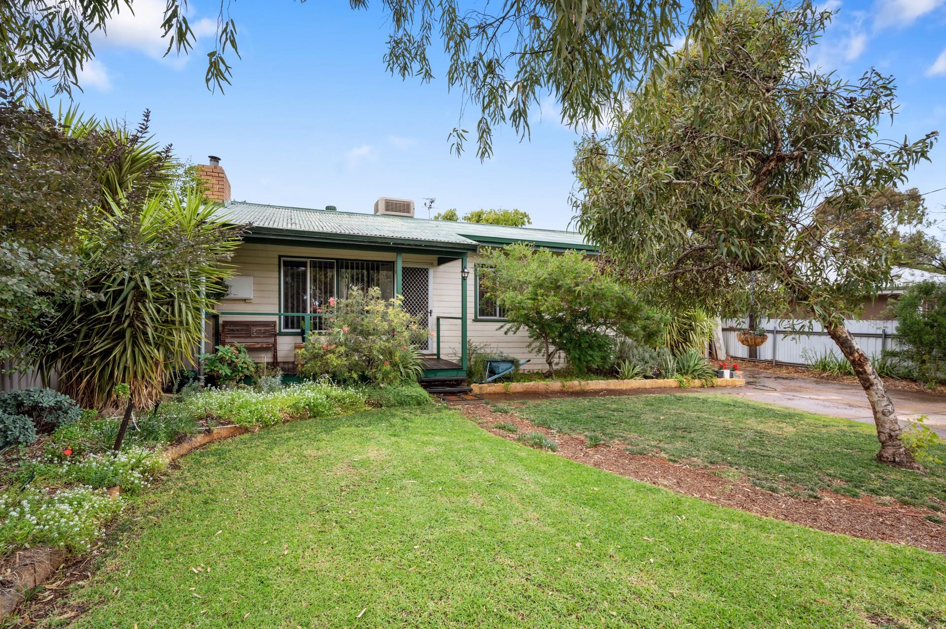 55 Eureka Street, HANNANS WA 6430
