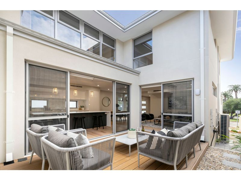 409 Vincent St W West Leederville WA 6007