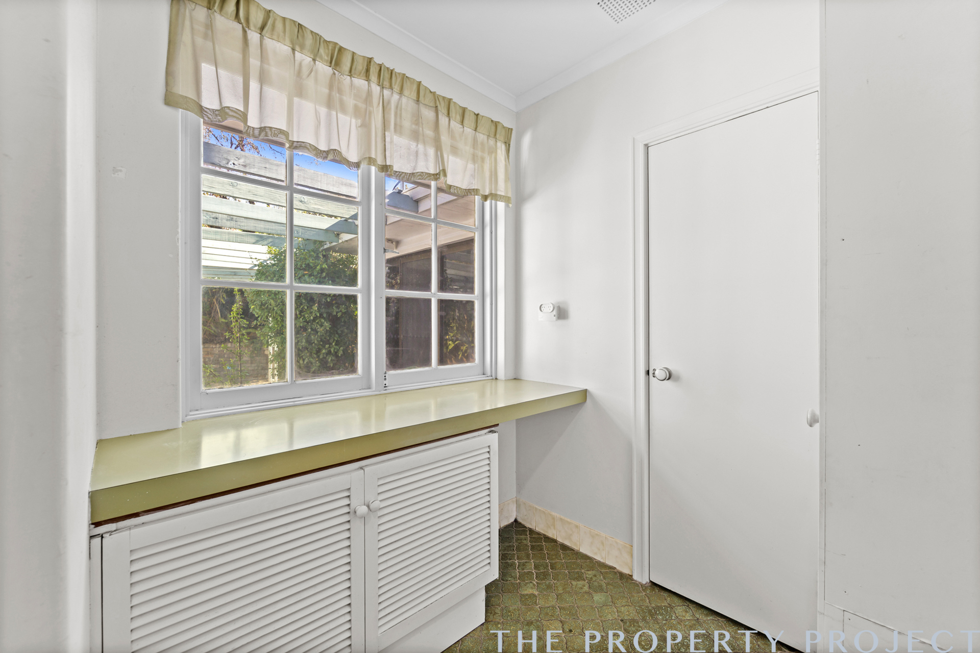 27 Sandover Drive Karrinyup WA 6018