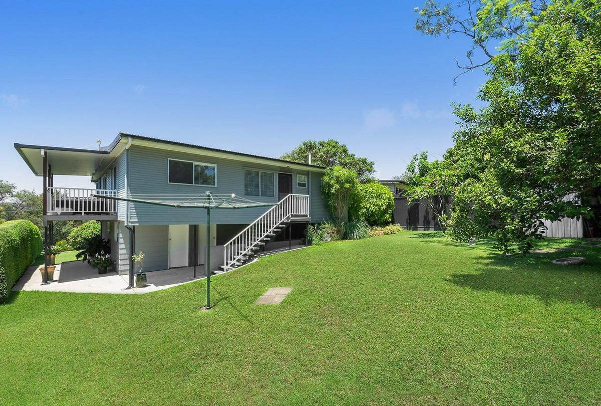 4 Pindari Avenue, FERNY HILLS QLD 4055