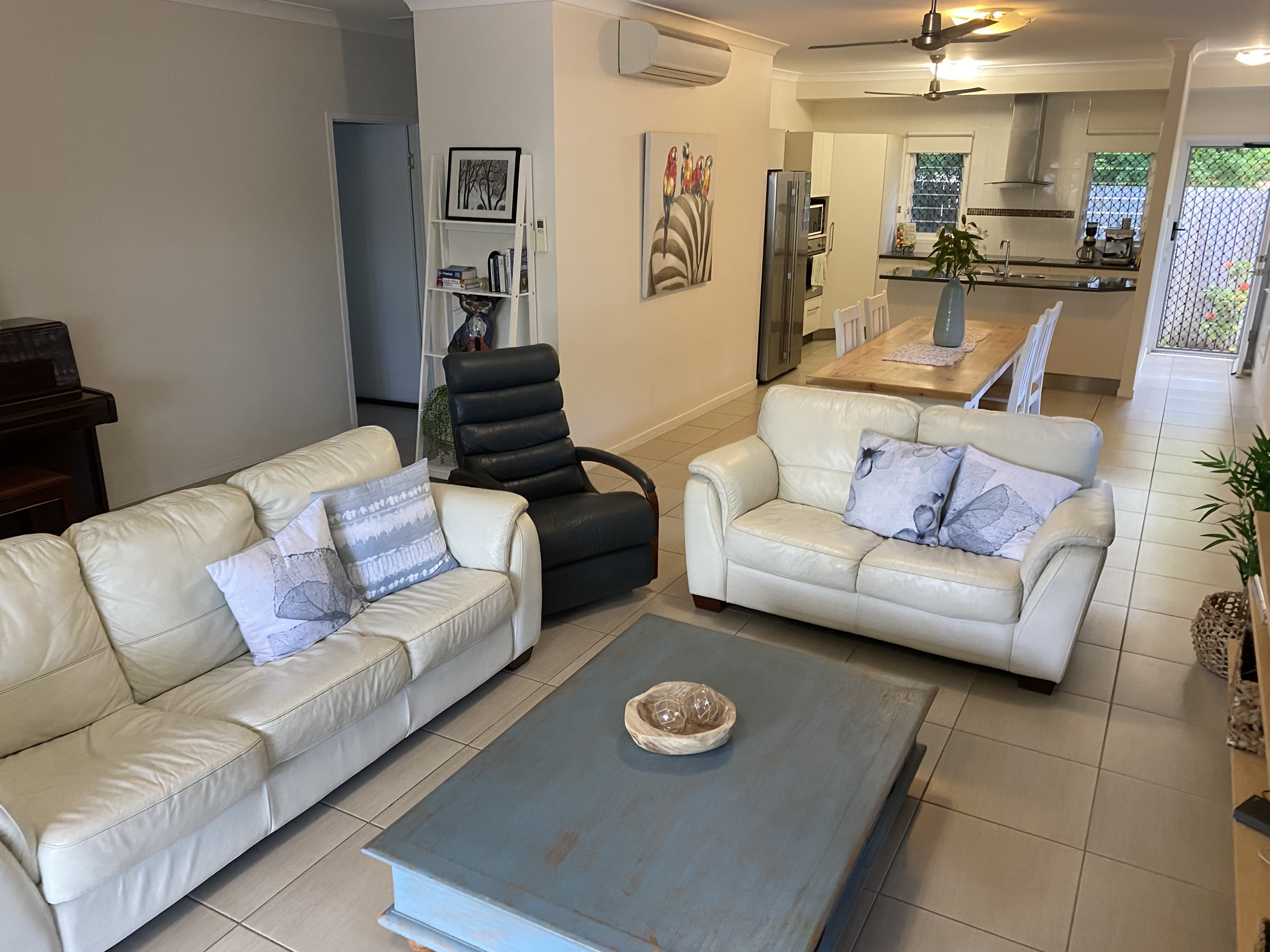 2 / 21 The Avenue, HERMIT PARK QLD 4812