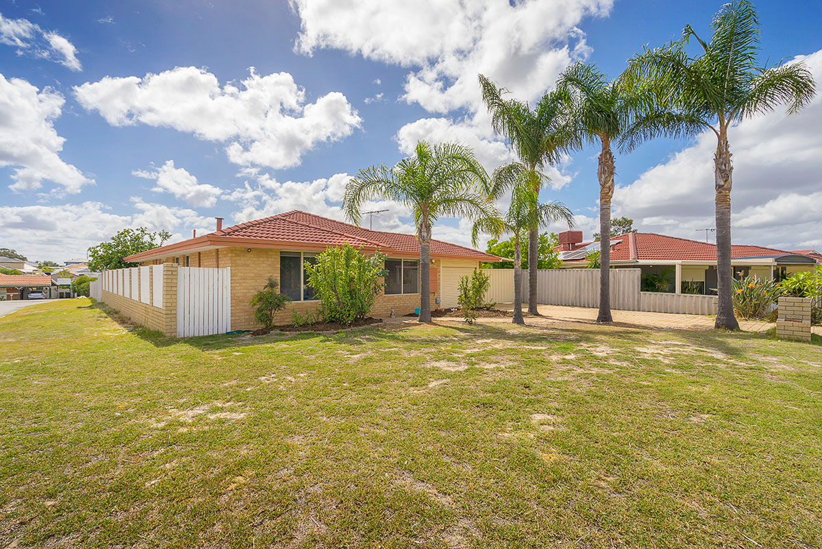 3 Mimosa Court Marangaroo WA 6064