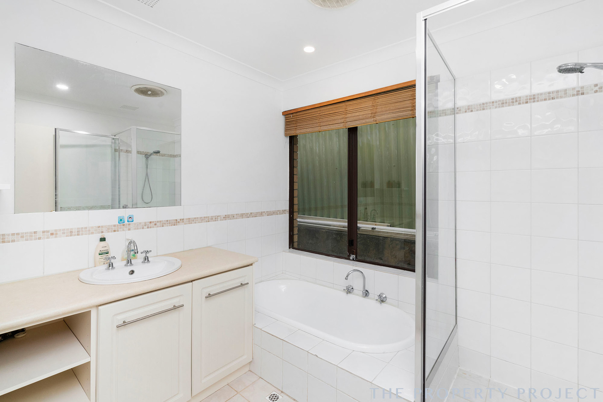8 Pergola Place Edgewater WA 6027