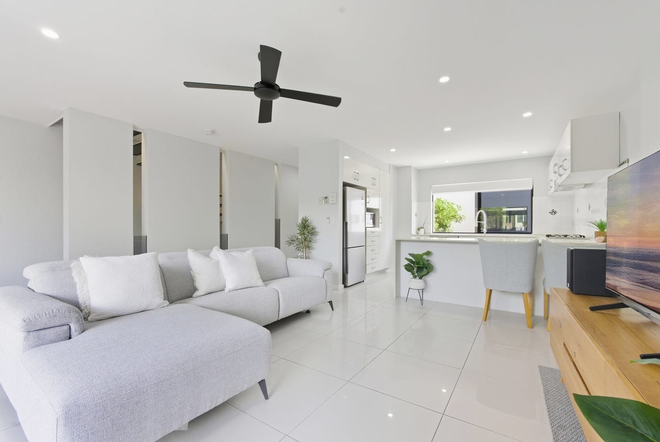 3 / 22 Bath Street, LABRADOR QLD 4215