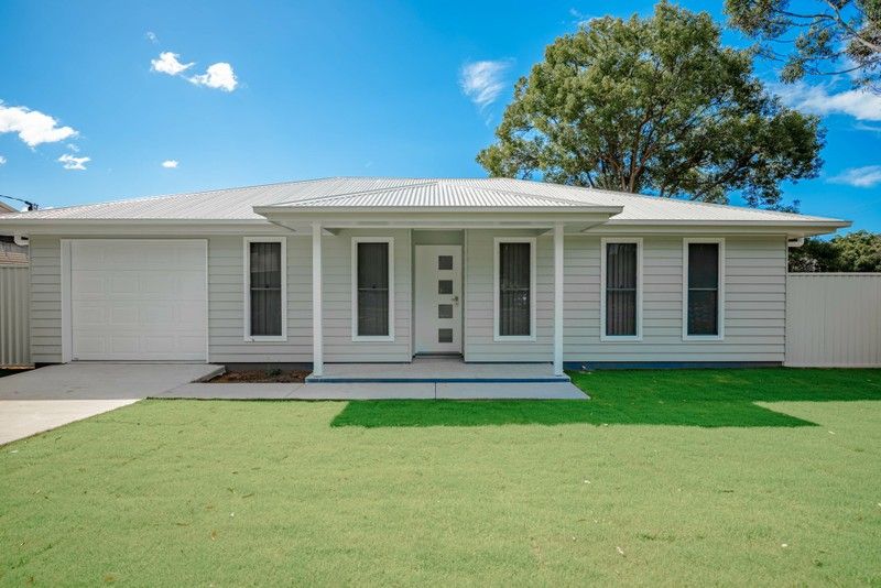 3 Taylor Street, RUSSELL ISLAND QLD 4184