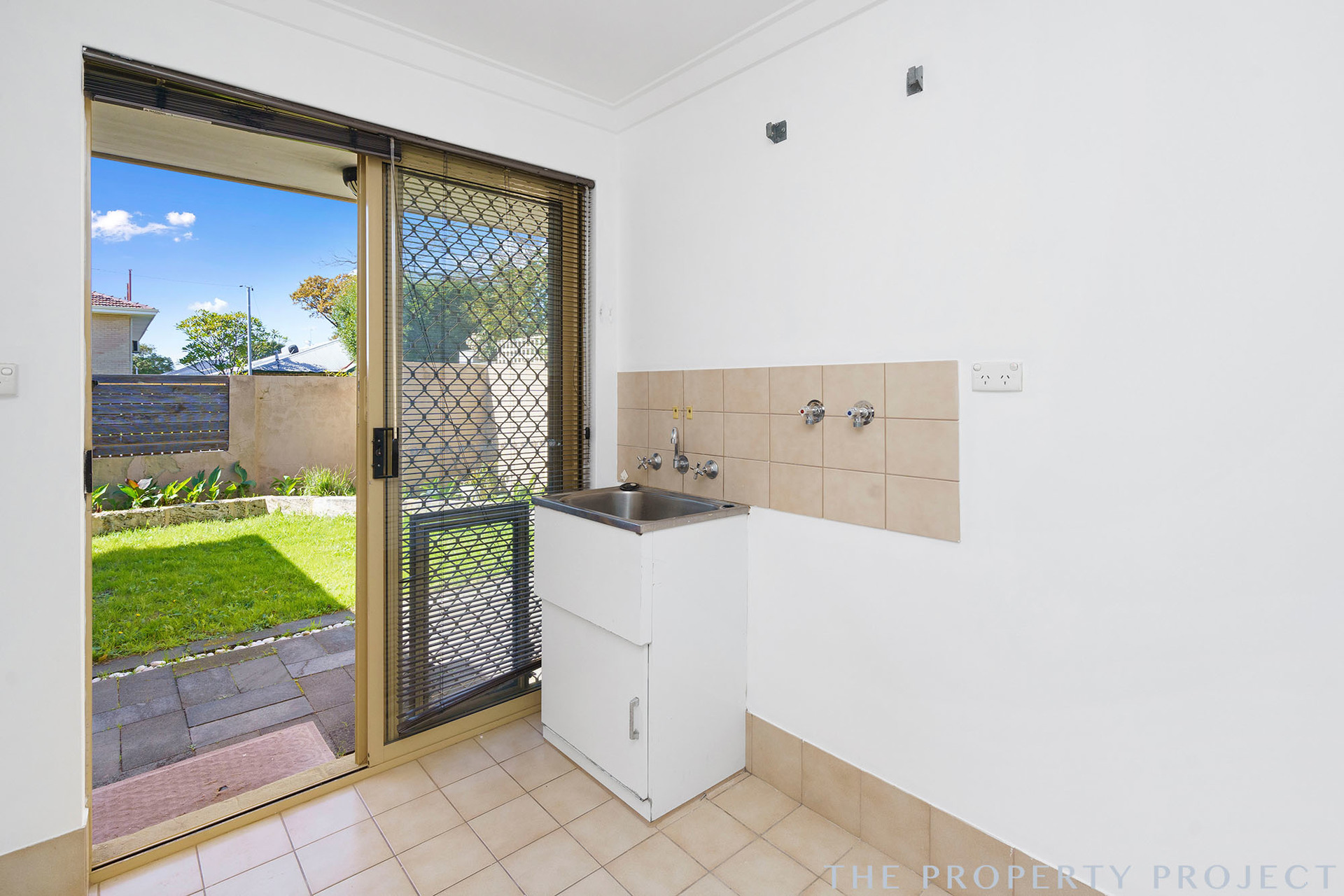 1 161-163 Edinboro Street Joondanna WA 6060