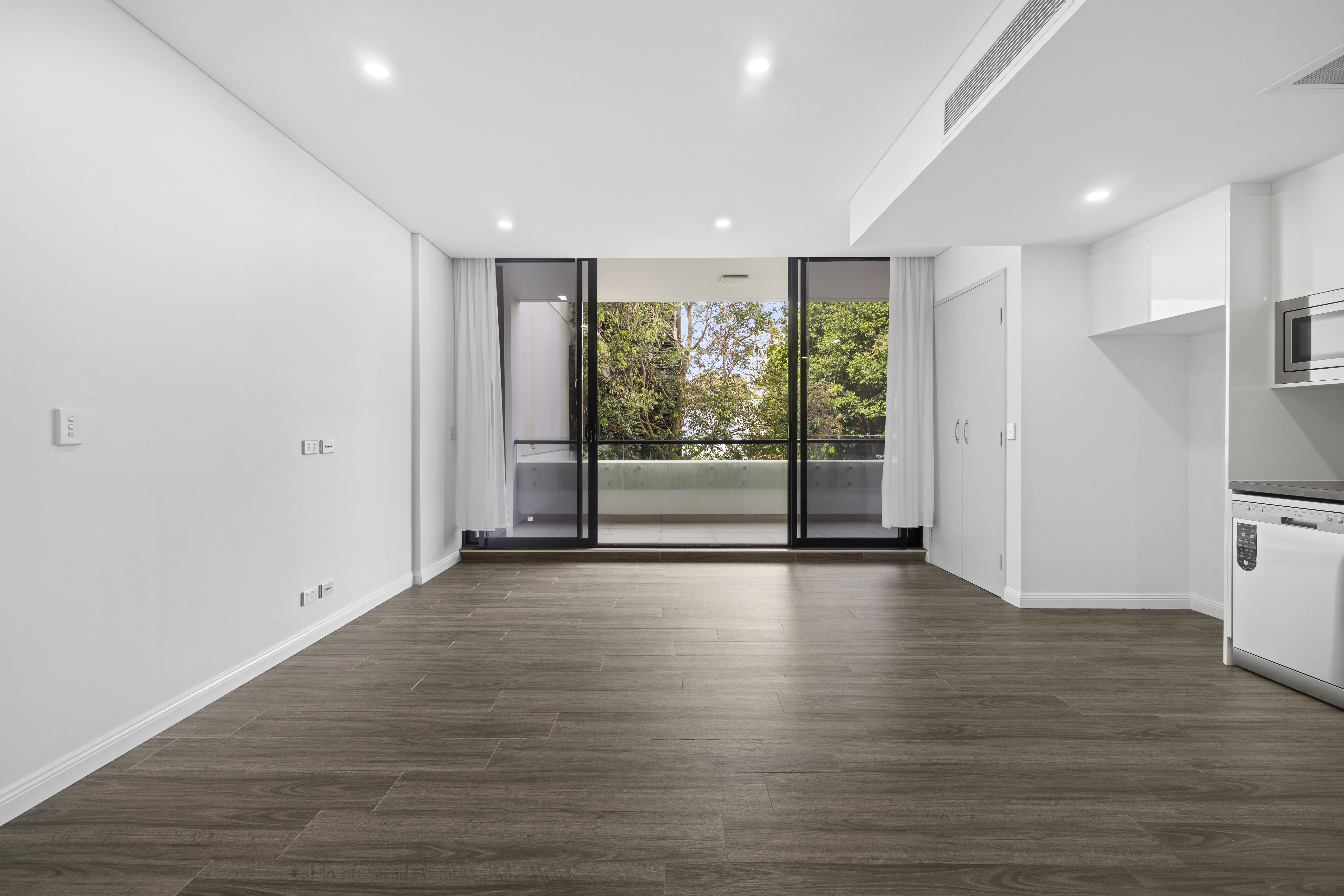 112/54 Rosebery Ave, Rosebery For Lease by The Gallery Real Estate - image 9
