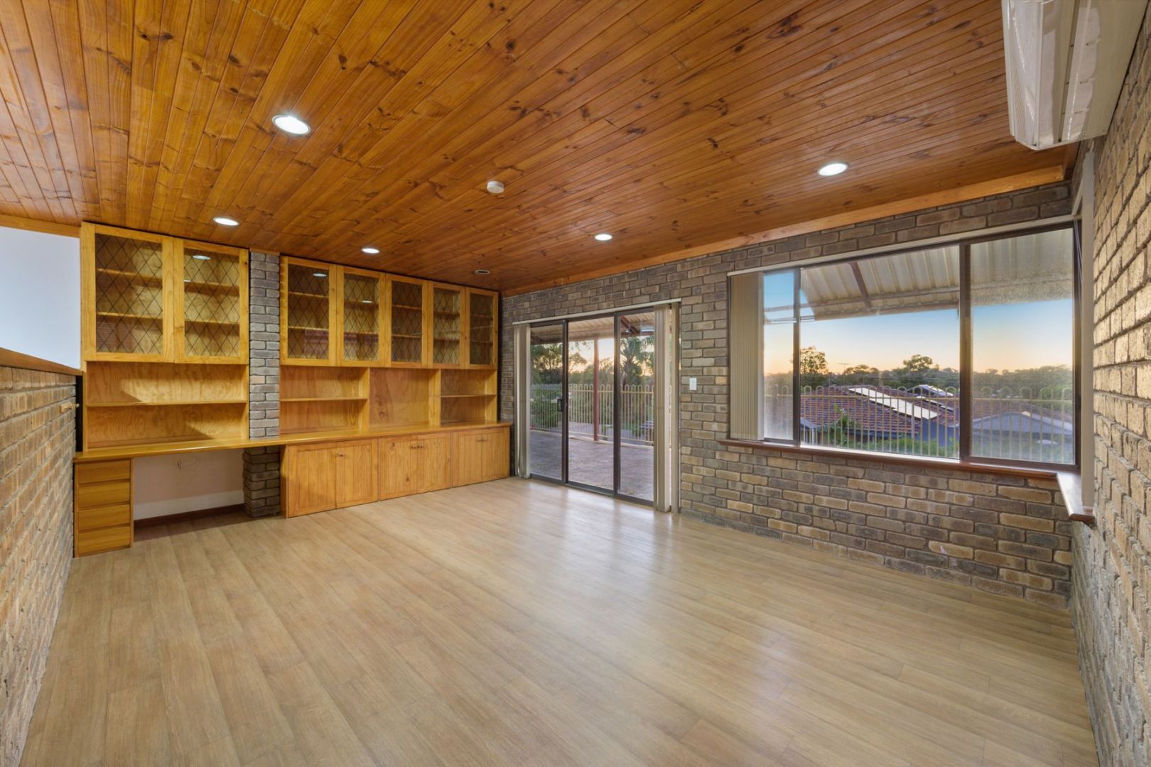 15 Tresise Street Carine WA 6020