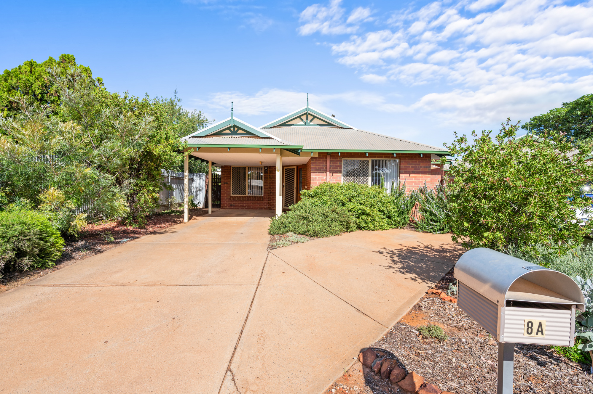 8A Siberia Close, HANNANS WA 6430