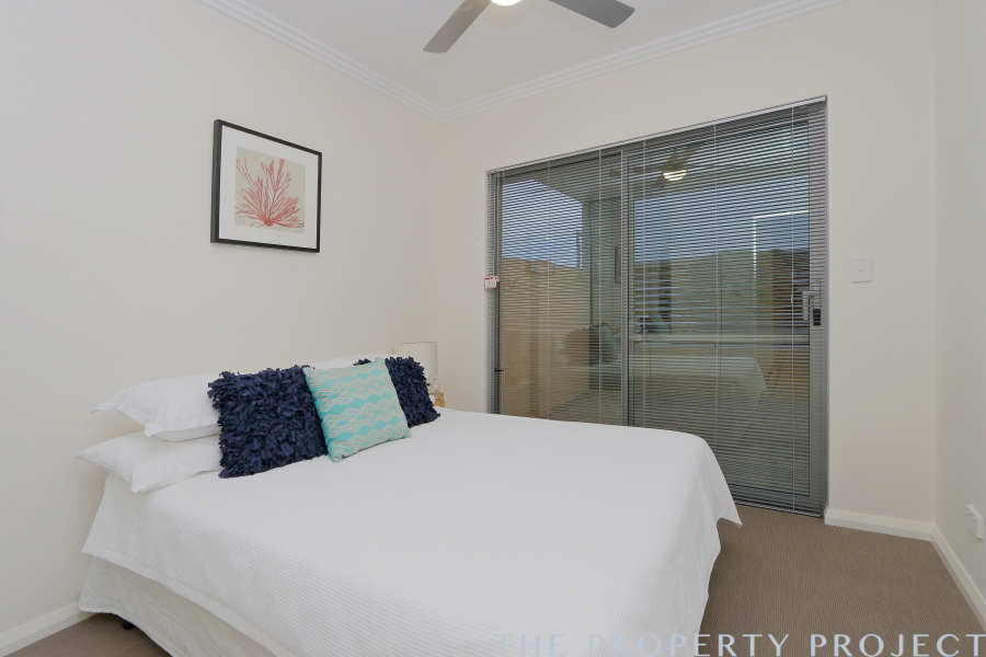 4 190 Ravenswood Drive Nollamara WA 6061