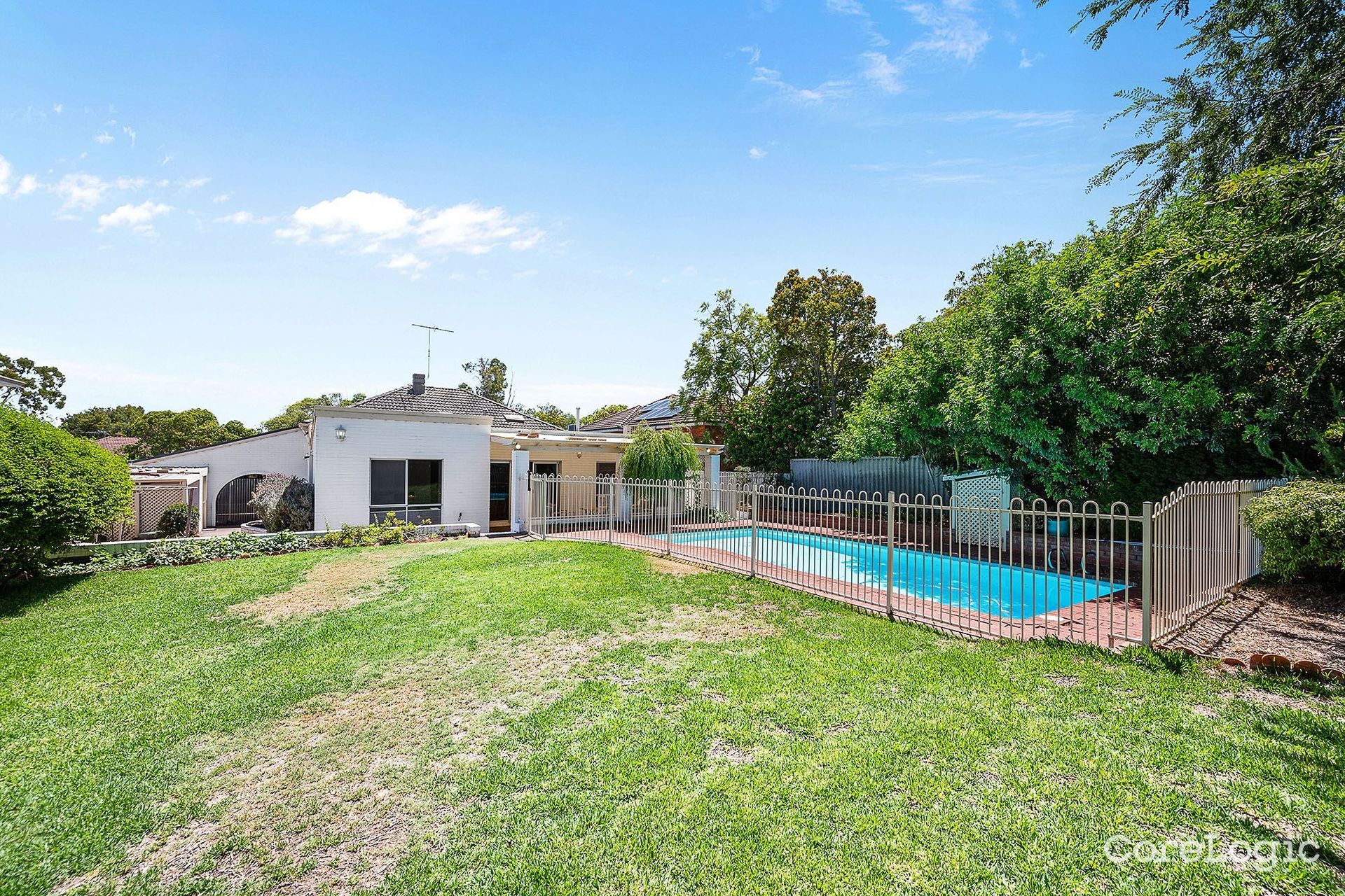 68 Minora Road Dalkeith WA 6009