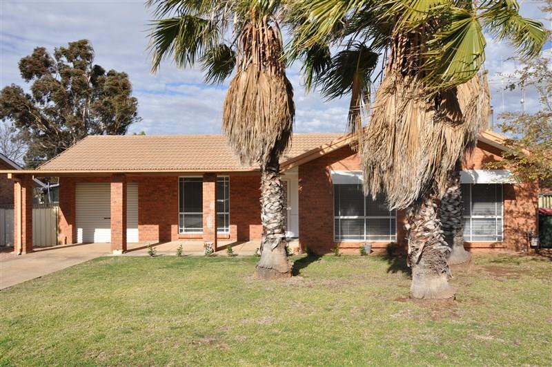 13 Thames Street, FORBES NSW 2871