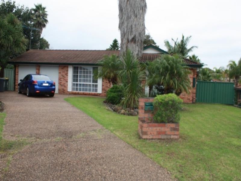 15 Jessica  Pl, ROSEMEADOW NSW 2560