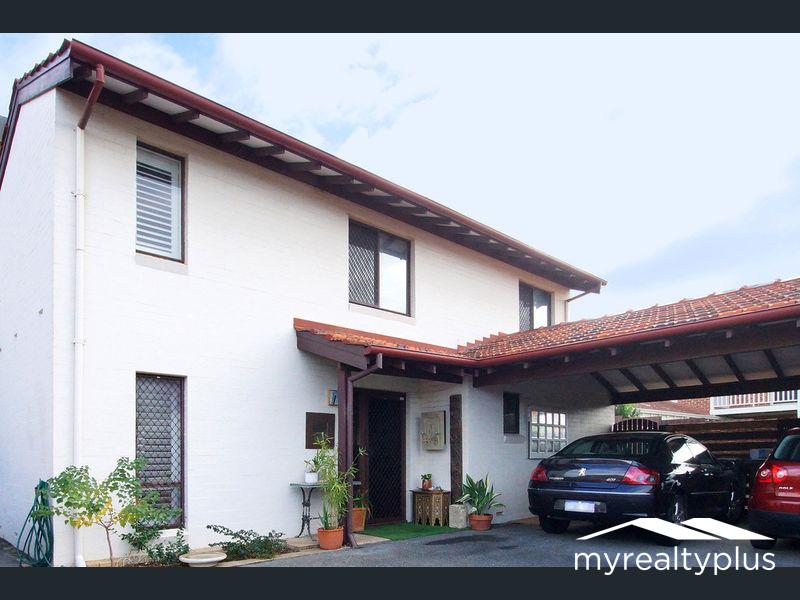 4 / 10 Queens Crescent, MOUNT LAWLEY WA 6050