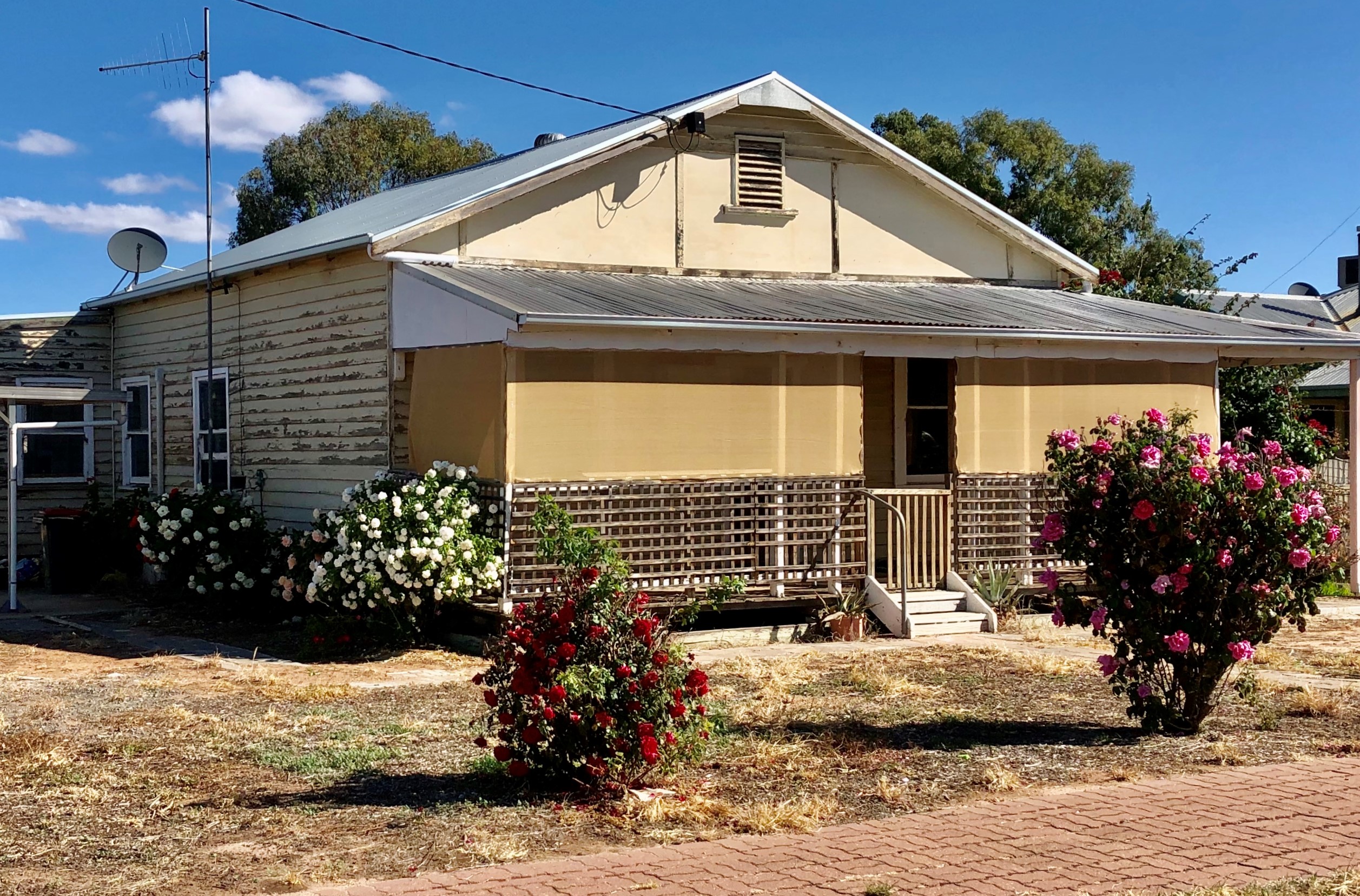 11 Lockwood Street, BIRCHIP VIC 3483