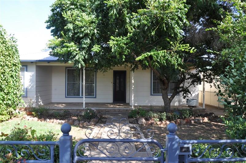 16 Bogan Street, FORBES NSW 2871