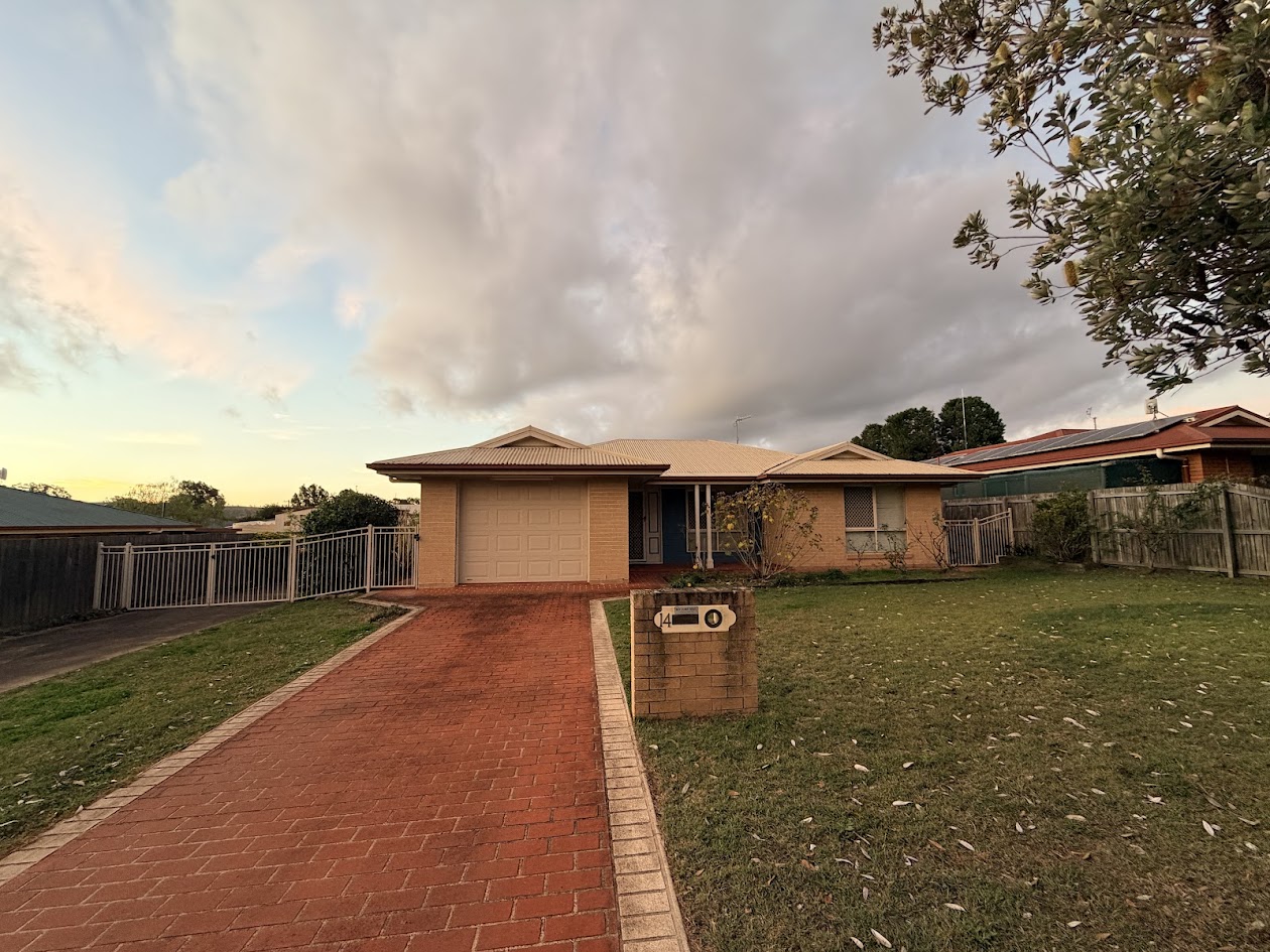 14 Lee Court, CROWS NEST QLD 4355