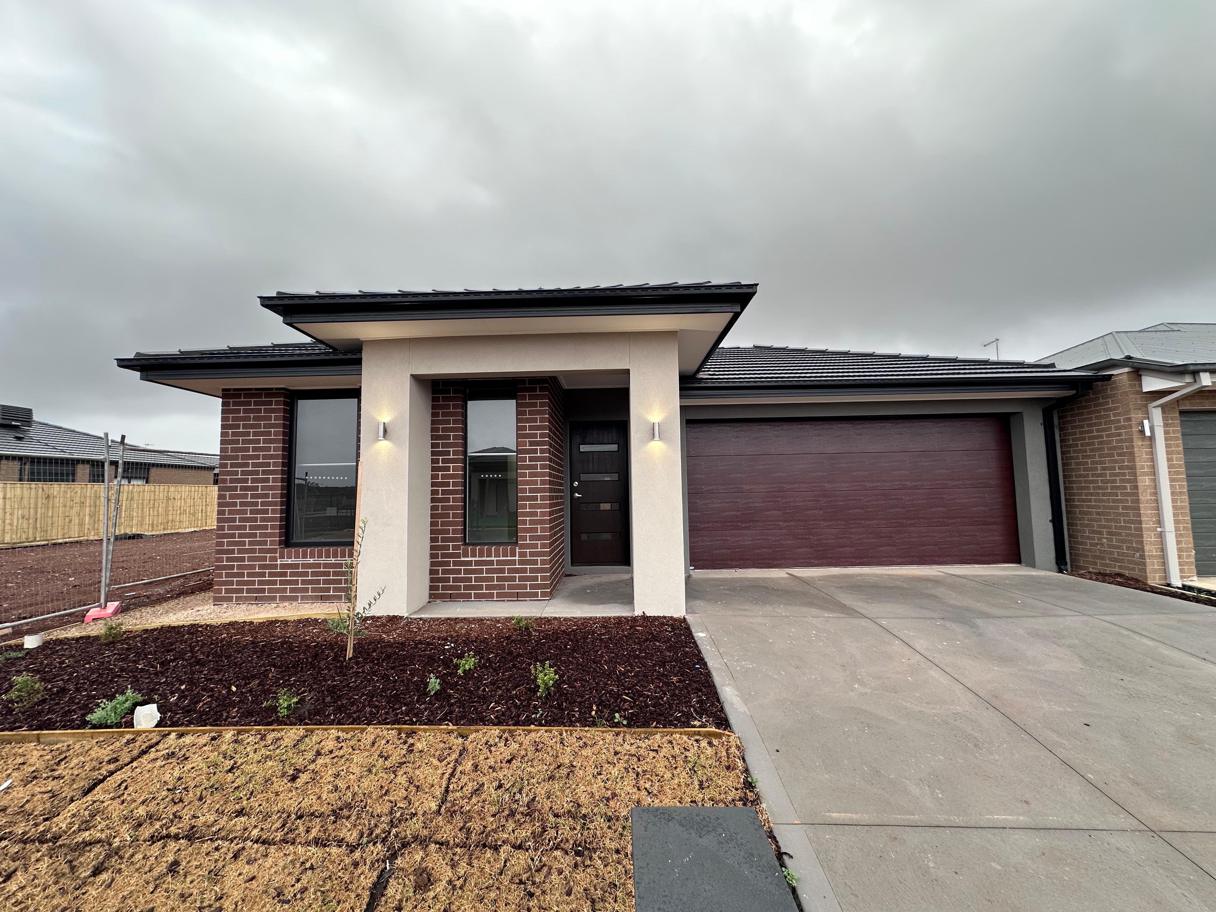 24 Bonito Street, MELTON SOUTH VIC 3338