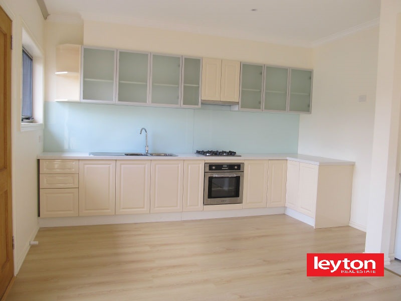 3 / 3 Hillside Street, SPRINGVALE VIC 3171