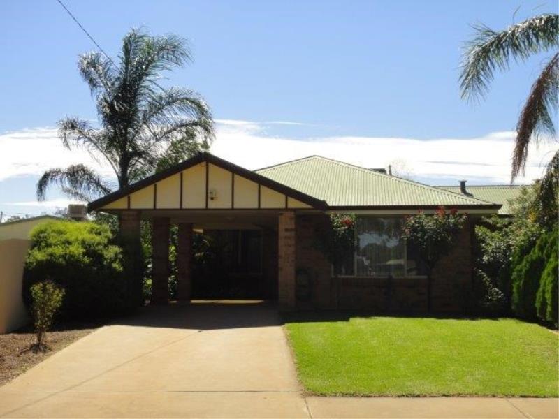 9A Rosenberg Crescent, KALGOORLIE WA 6430