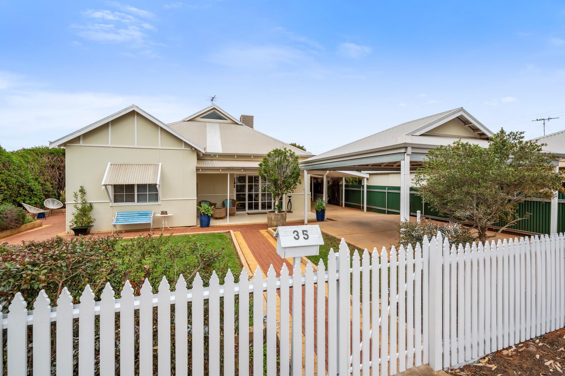 35 Hinemoa Street, PICCADILLY WA 6430