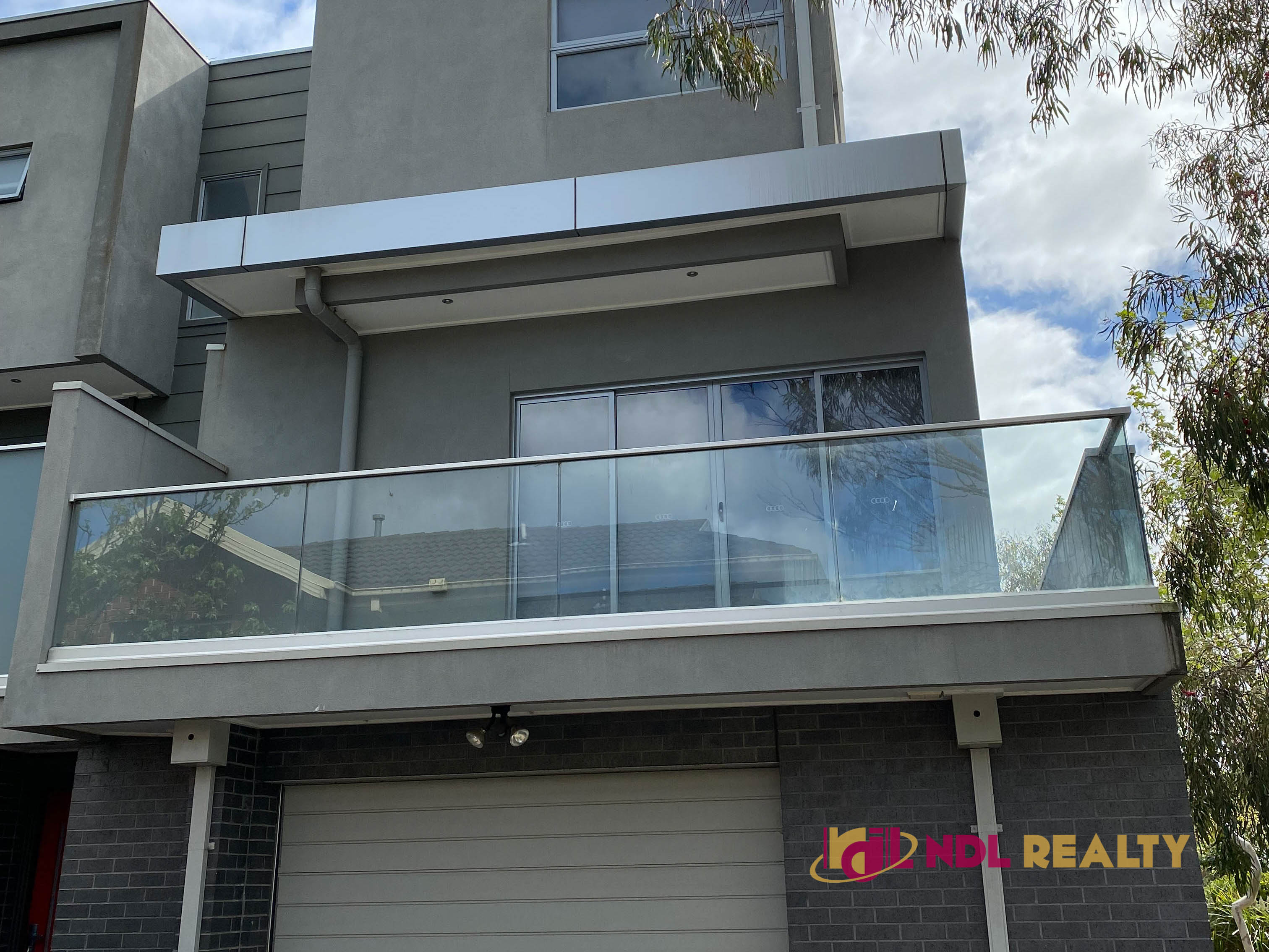 1 / 1102 Whitehorse Road, BOX HILL VIC 3128