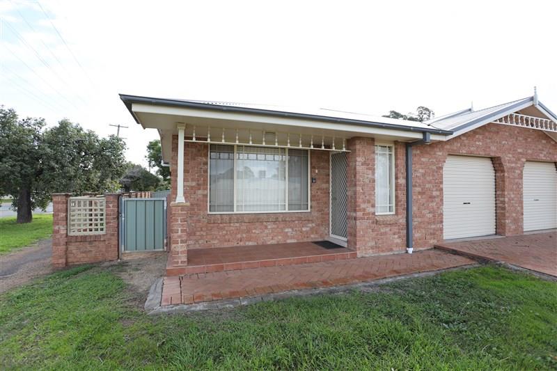 1 / 51 Johnson Street, FORBES NSW 2871